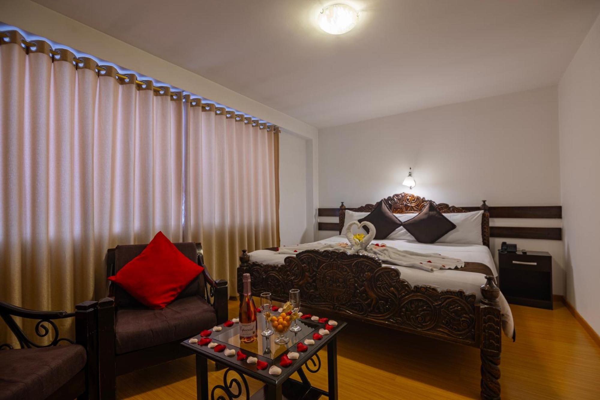 Hotel Kapac Inn-San Blas กุสโก ภายนอก รูปภาพ